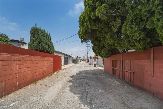 6626 Riverton, North Hollywood, CA 91606