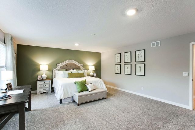 3792 Brookside Drive, Chaska, MN 55318