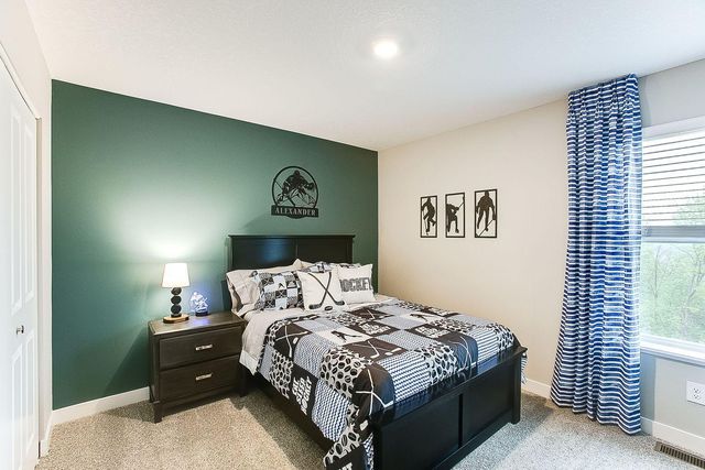3792 Brookside Drive, Chaska, MN 55318