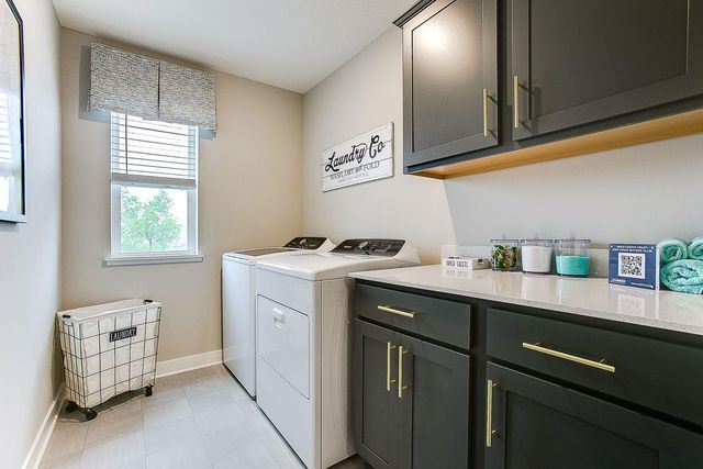 3792 Brookside Drive, Chaska, MN 55318