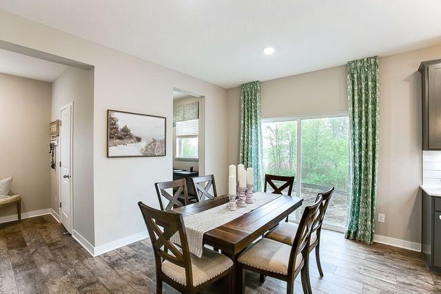3792 Brookside Drive, Chaska, MN 55318