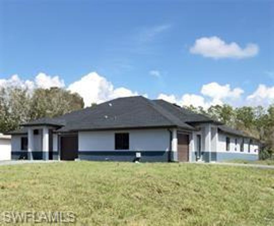 945 Homestead RD S, Lehigh Acres, FL 33974