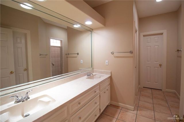 113 E Yucca Avenue, Mcallen, TX 78504