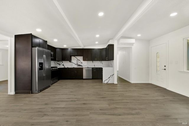 14 Joan Dr, American Canyon, CA 94503