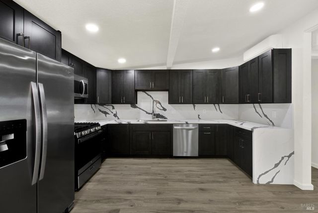14 Joan Dr, American Canyon, CA 94503