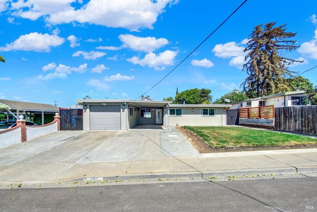 14 Joan Dr, American Canyon, CA 94503