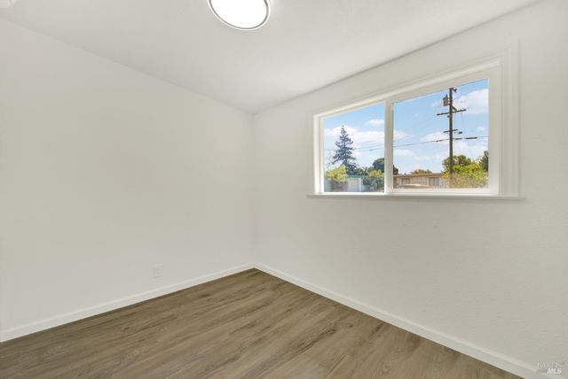 14 Joan Dr, American Canyon, CA 94503