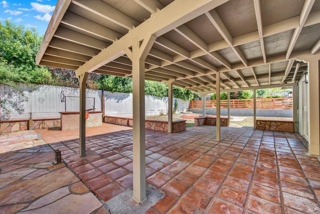 14 Joan Dr, American Canyon, CA 94503