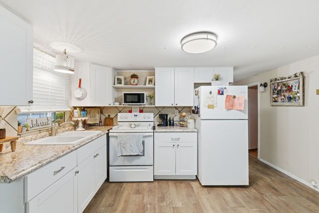 1085 County Road 172, Bluff Dale, TX 76433