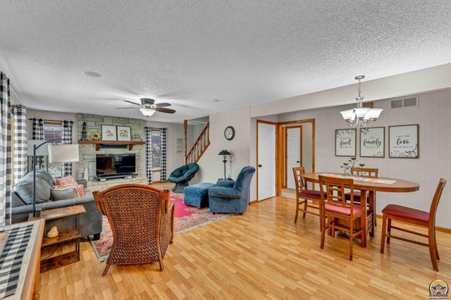 8737 SW 85th St, Auburn, KS 66402
