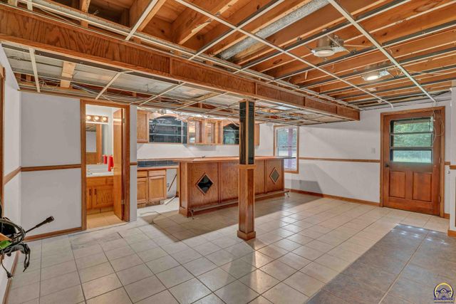 8737 SW 85th St, Auburn, KS 66402