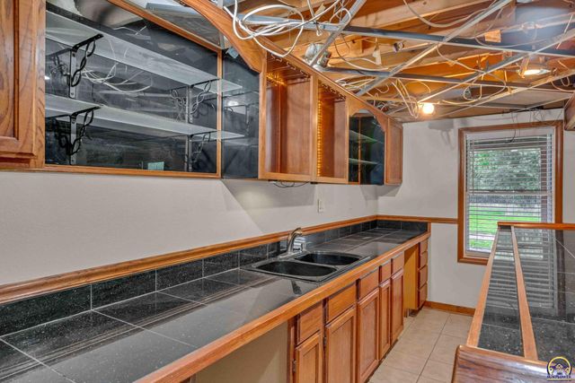 8737 SW 85th St, Auburn, KS 66402
