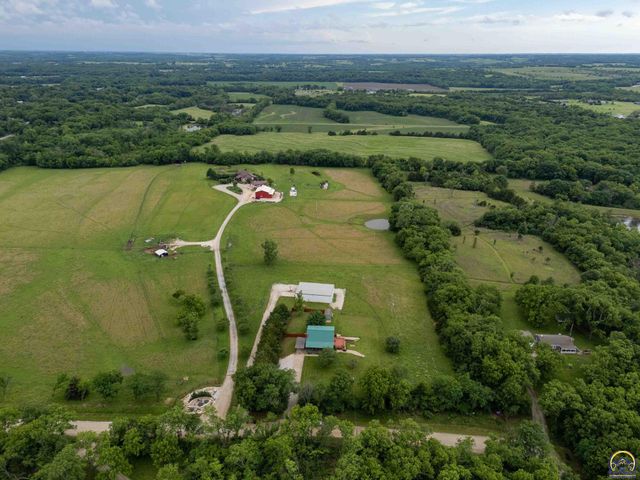 8737 SW 85th St, Auburn, KS 66402