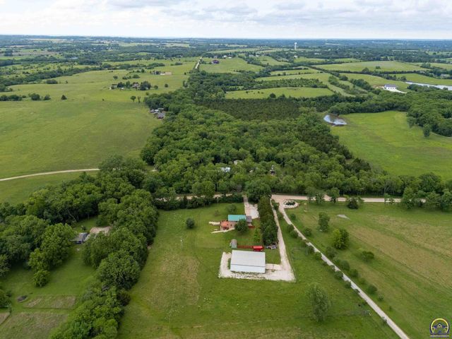 8737 SW 85th St, Auburn, KS 66402