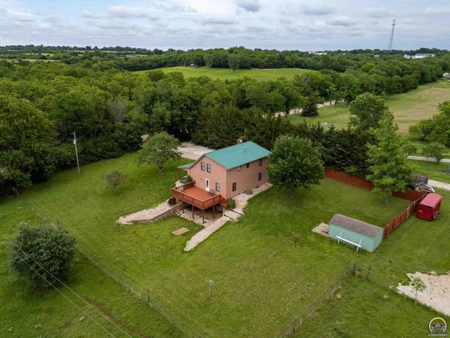 8737 SW 85th St, Auburn, KS 66402