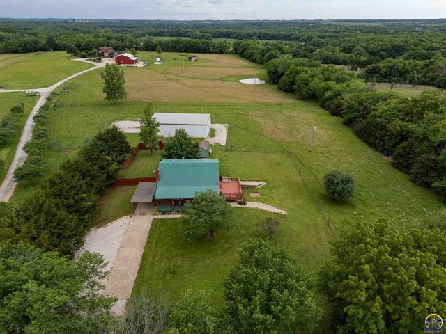 8737 SW 85th St, Auburn, KS 66402
