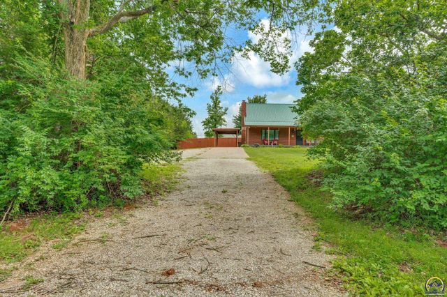 8737 SW 85th St, Auburn, KS 66402