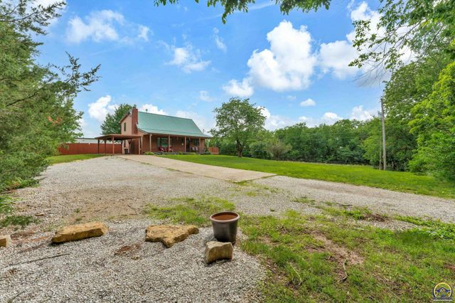 8737 SW 85th St, Auburn, KS 66402