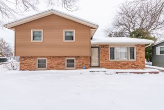 4004 Gregory Drive, Zion, IL 60099