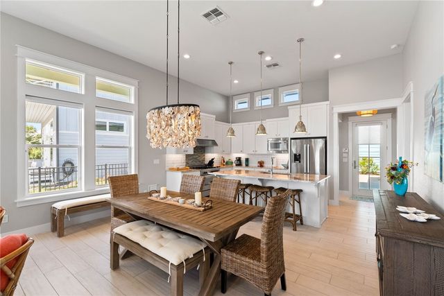 276 Reserve Lane, Rockport, TX 78382