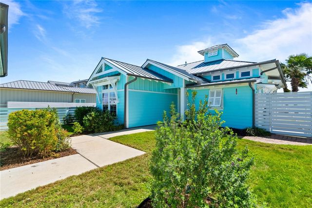 276 Reserve Lane, Rockport, TX 78382
