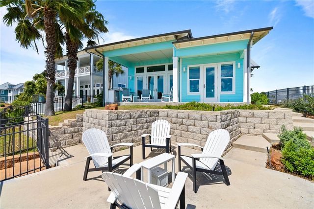 276 Reserve Lane, Rockport, TX 78382