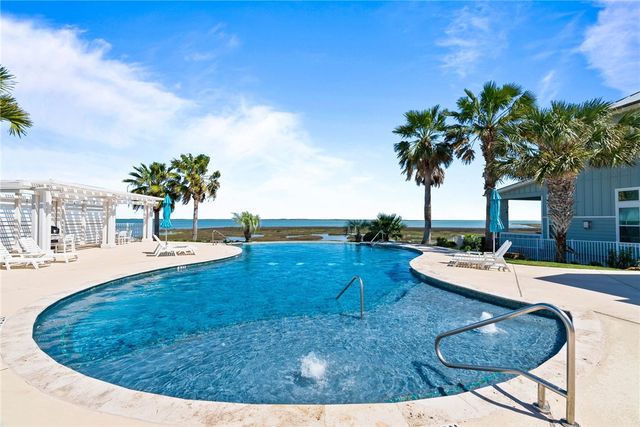 276 Reserve Lane, Rockport, TX 78382