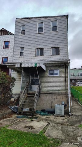 3215 Juliet St, Oakland, PA 15213