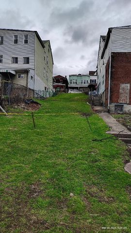 3215 Juliet St, Oakland, PA 15213