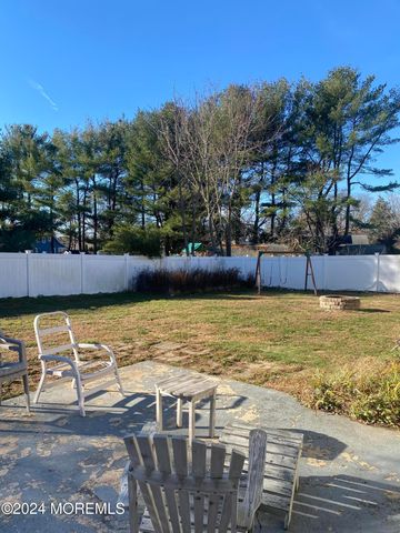 105 Suburban Drive, Toms River, NJ 08753