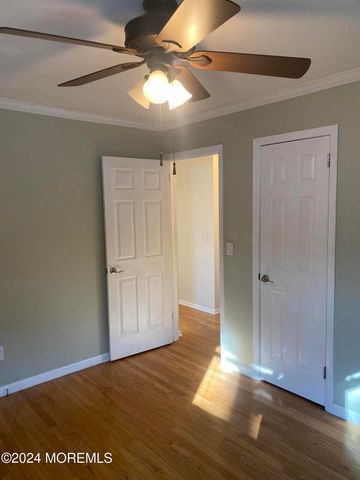 105 Suburban Drive, Toms River, NJ 08753