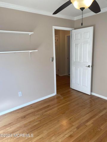 105 Suburban Drive, Toms River, NJ 08753