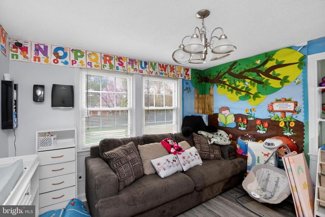 3501 GROVETON ST, Alexandria, VA 22306