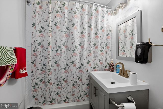 3501 GROVETON ST, Alexandria, VA 22306