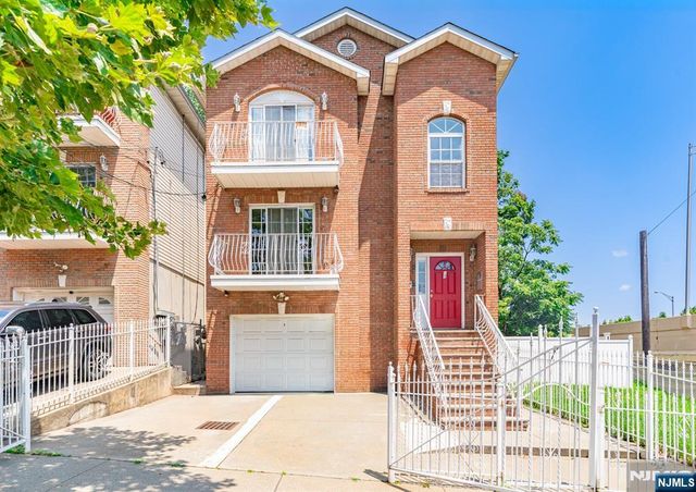 17 Chester Avenue, Newark, NJ 07104