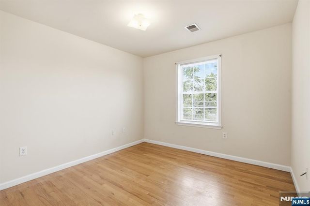 17 Chester Avenue, Newark, NJ 07104