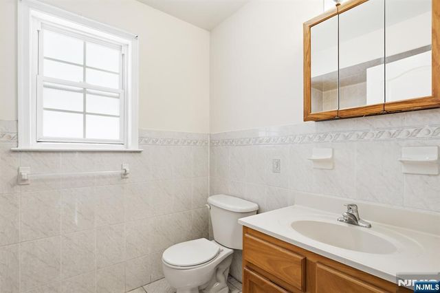 17 Chester Avenue, Newark, NJ 07104