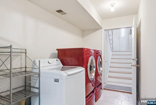 17 Chester Avenue, Newark, NJ 07104