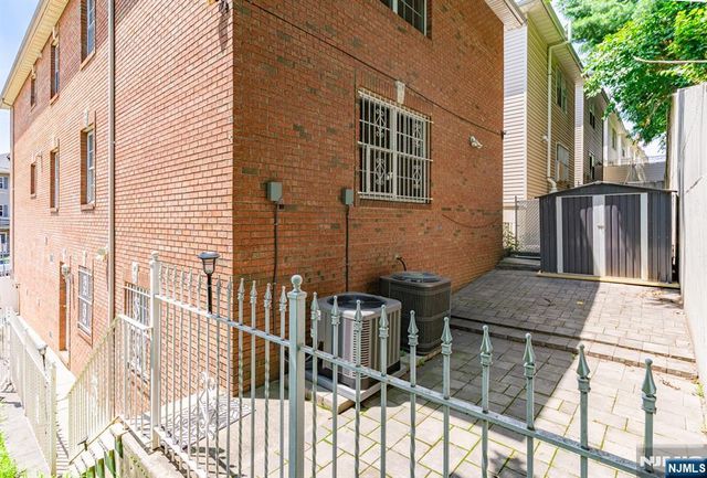17 Chester Avenue, Newark, NJ 07104