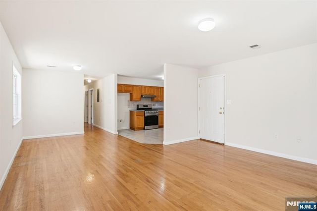 17 Chester Avenue, Newark, NJ 07104
