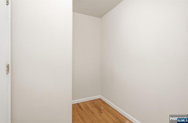 17 Chester Avenue, Newark, NJ 07104