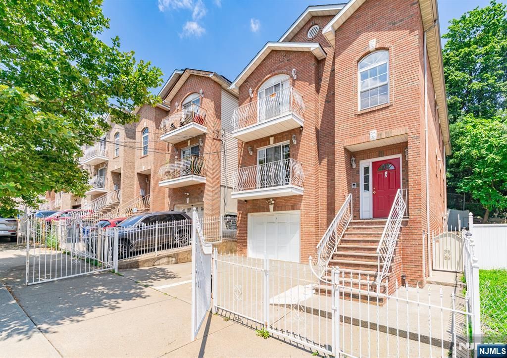 17 Chester Avenue, Newark, NJ 07104