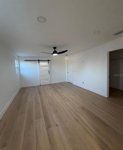 8641 MAY CIRCLE, Tampa, FL 33614