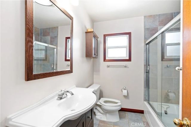 1965 Prince Albert, Riverside, CA 92507