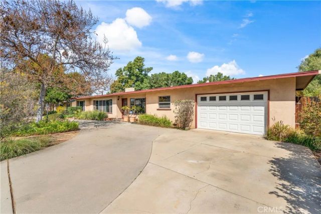 1965 Prince Albert, Riverside, CA 92507