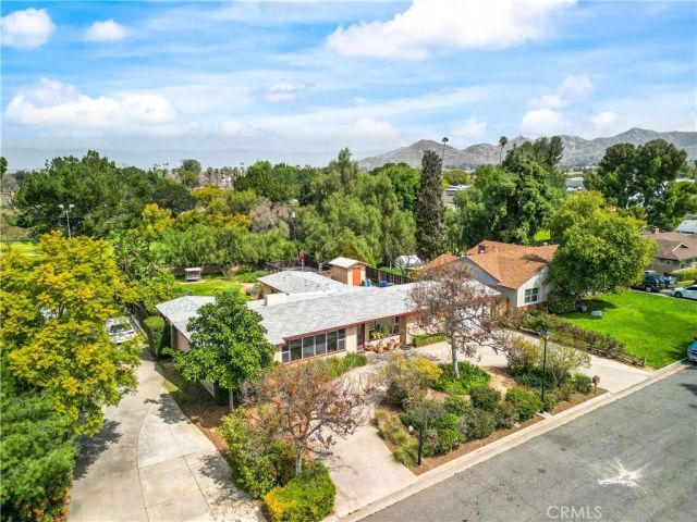 1965 Prince Albert, Riverside, CA 92507