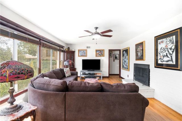 1965 Prince Albert, Riverside, CA 92507