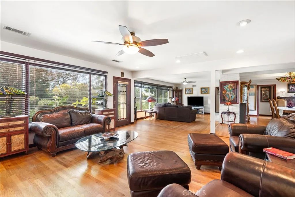 1965 Prince Albert, Riverside, CA 92507