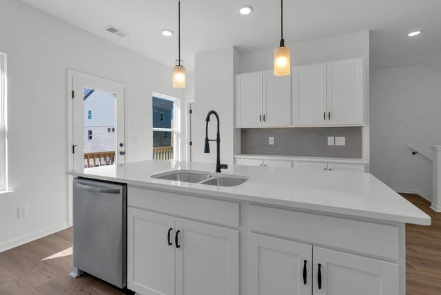 125 Rosebush Lane, Lebanon, TN 37087