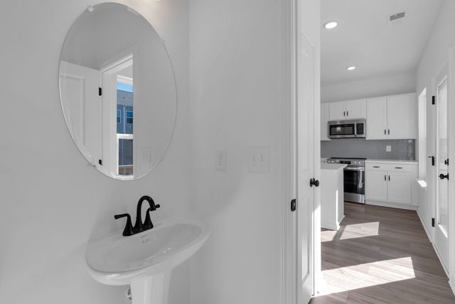 125 Rosebush Lane, Lebanon, TN 37087